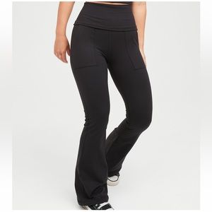 Aerie the hugger foldover flare leggings